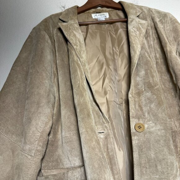 Elegant Beige Suede Blazer - Picture 4 of 14